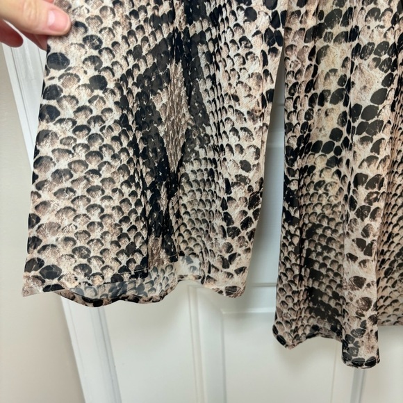 Show Me Your Mumu Joni Flow Snake Print Dress - Picture 6 of 12